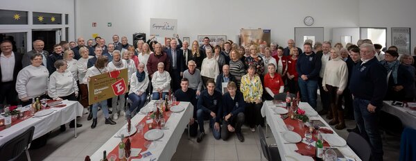 Seit 2008 wird im Landkreis Osnabrück die Ehrenamtskarte verliehen. Landrätin Anna Kebschull überreichte jetzt in Bad Essen 143 Bürgerinnen und Bürger die Auszeichnung für ehrenamtliches Engagement.